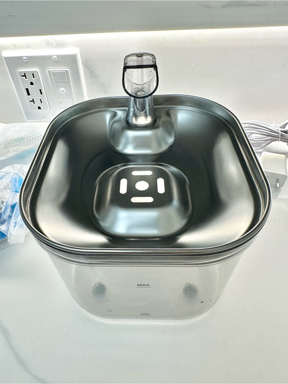 Plastic & Stainless Steel Pet Water Fountain with Clear Reservoir
